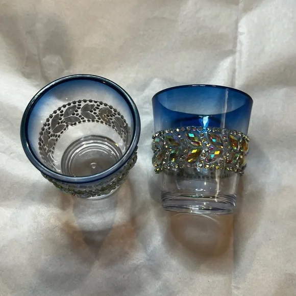 Hand Crafted Bling Embellished Plastic Shot Glasses Set of 2 - Picture 9 of 10